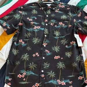 Old Navy Black Tropical Print Men's Shirt